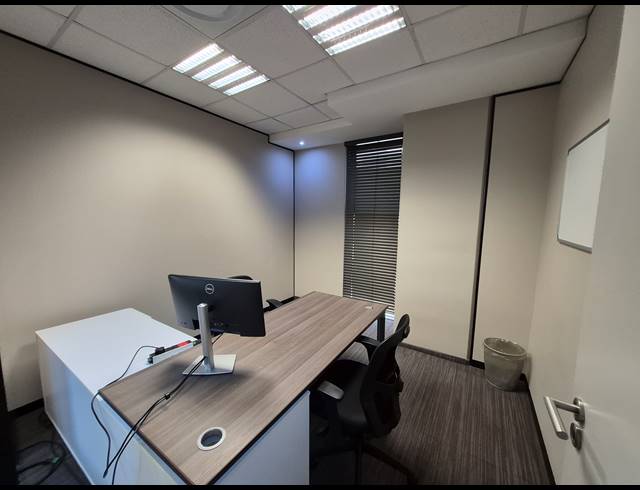 423M² OFFICE TO LET IN SANDTON CENTRAL